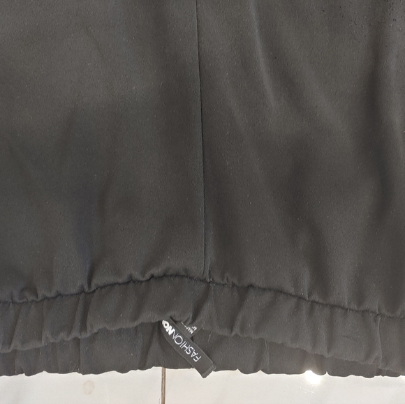 Black Women's Pant Suit - Picture 5 of 6